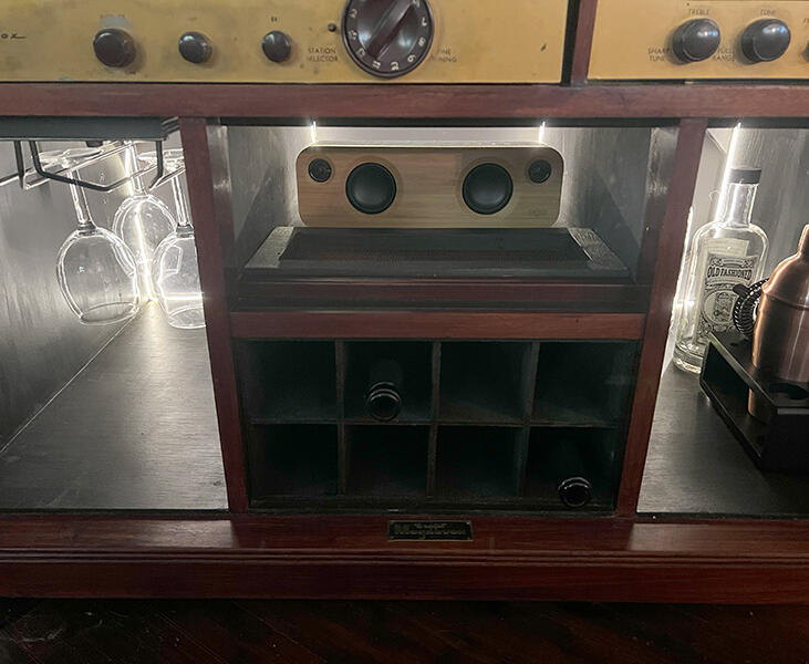 Access to Bluetooth speaker &amp; Wine Rack